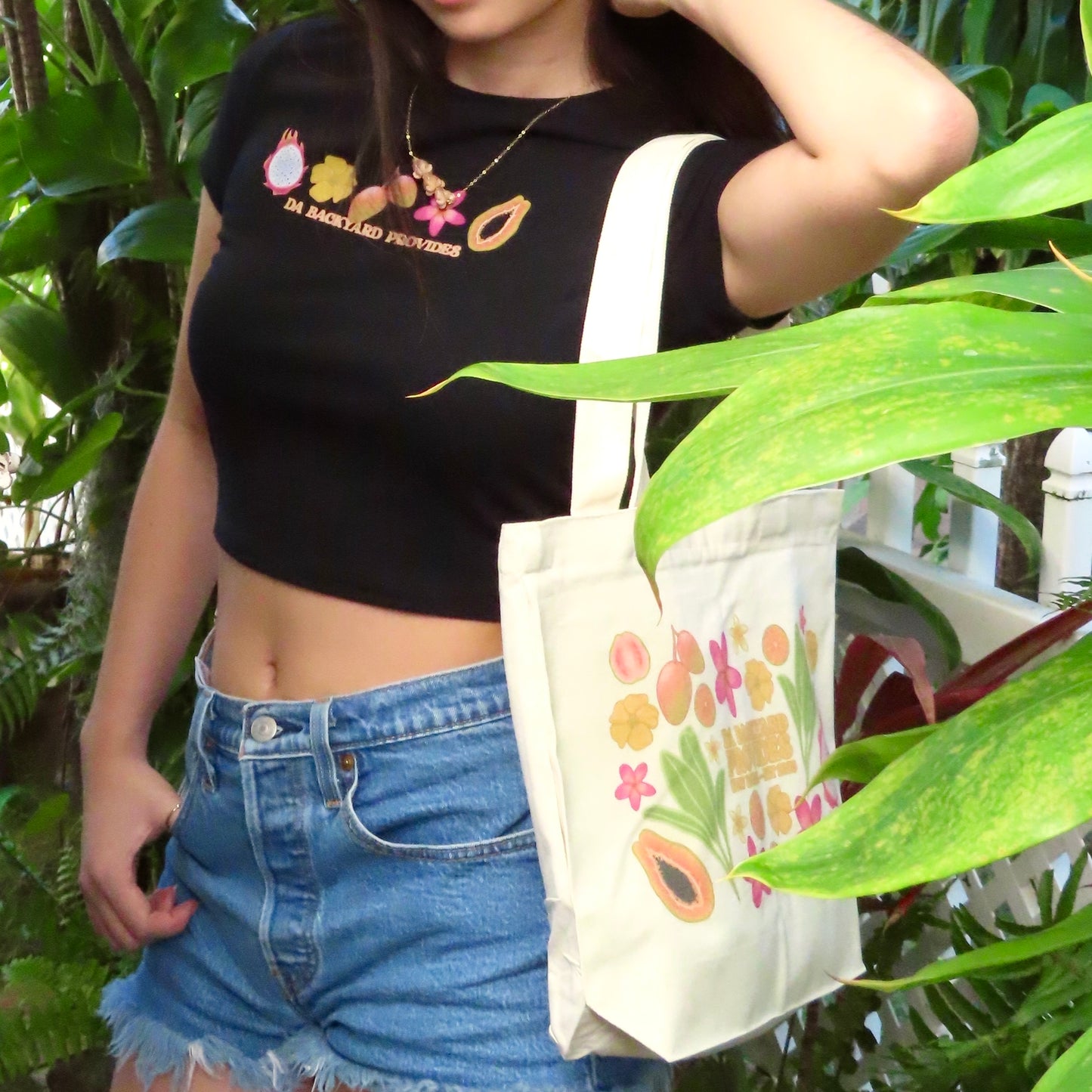 Hawaii Provides- Backyard Provides Zipper Tote