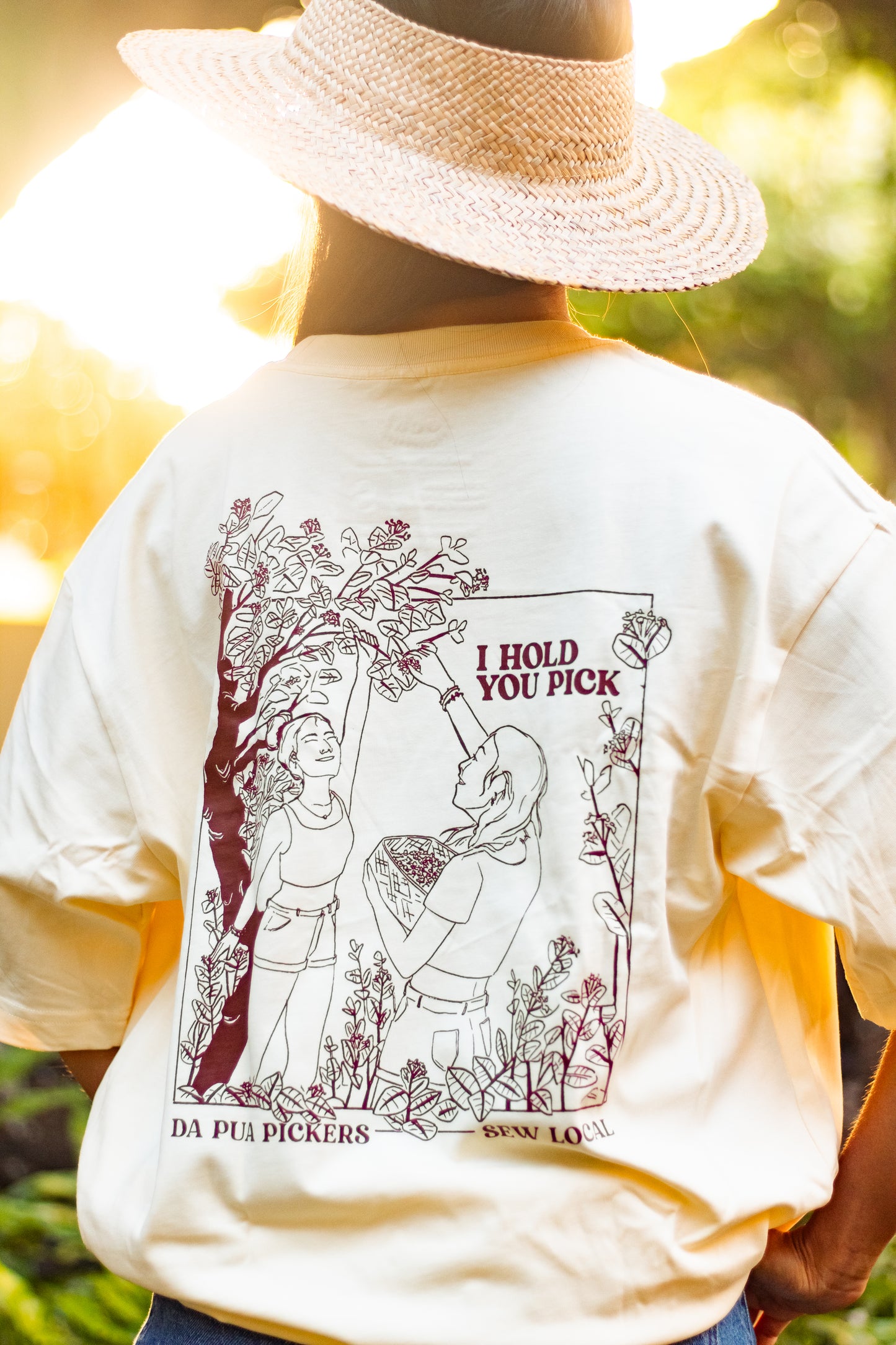 Da Pua Pickers- Beige Graphic Tee