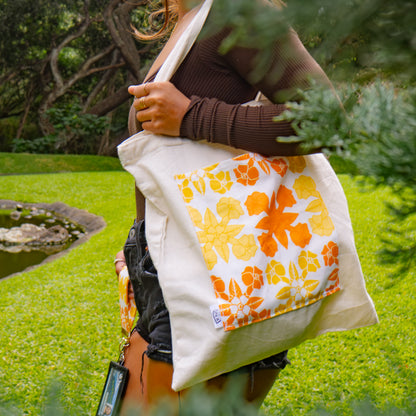 Hui- Puakenikeni Quilt Pocket Tote Bag