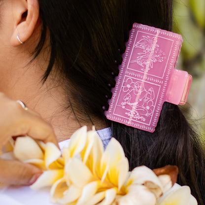 Lei of Love - Plumeria Hair Claw
