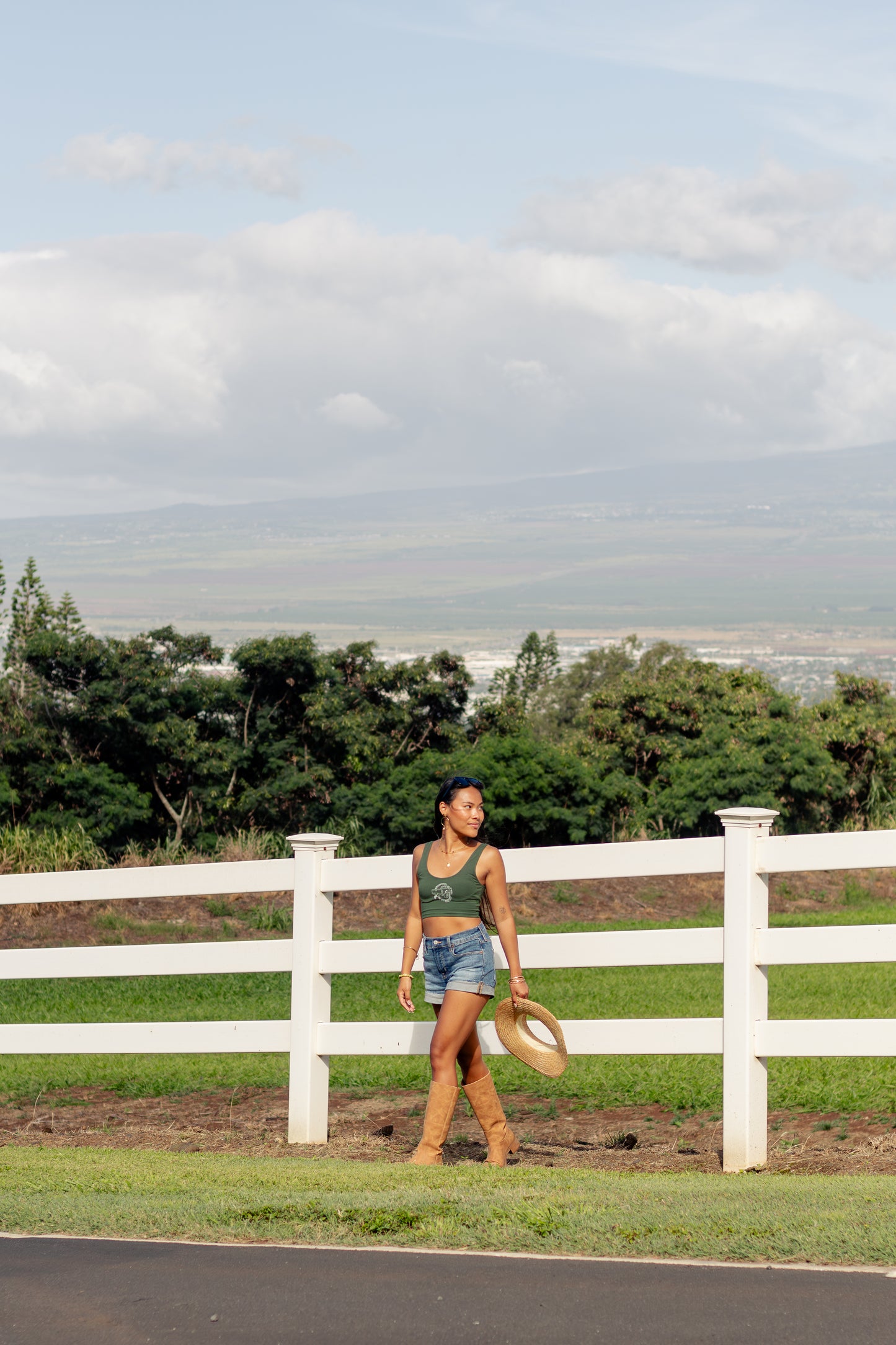 We Go Vencha - Green Cropped Tank Top