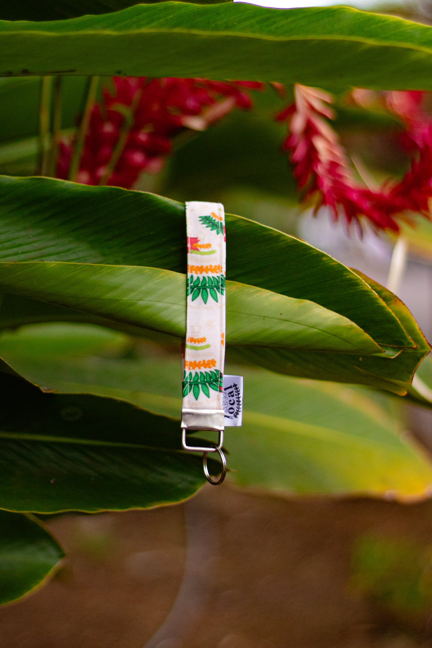 Mele- Mele Kalikimaka Wristlet