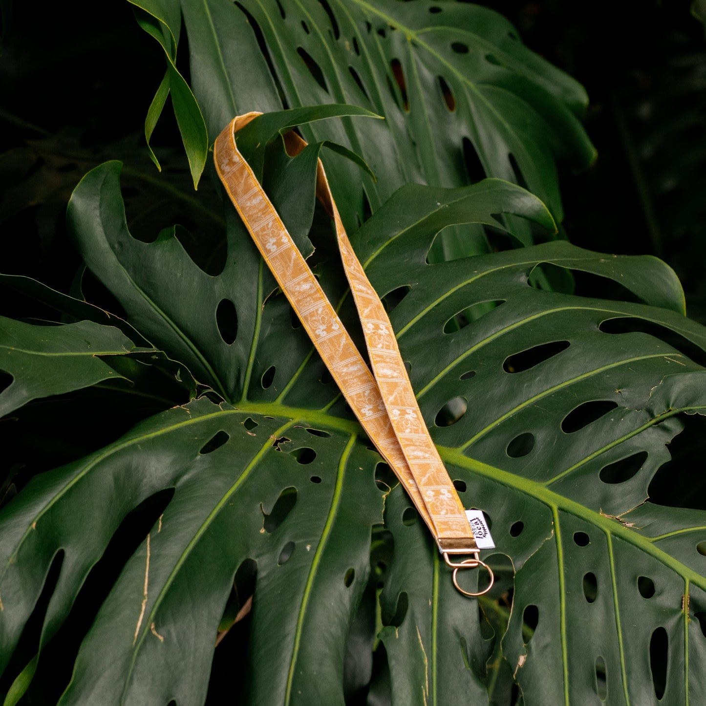 Lei of Love- Elina Lanyard