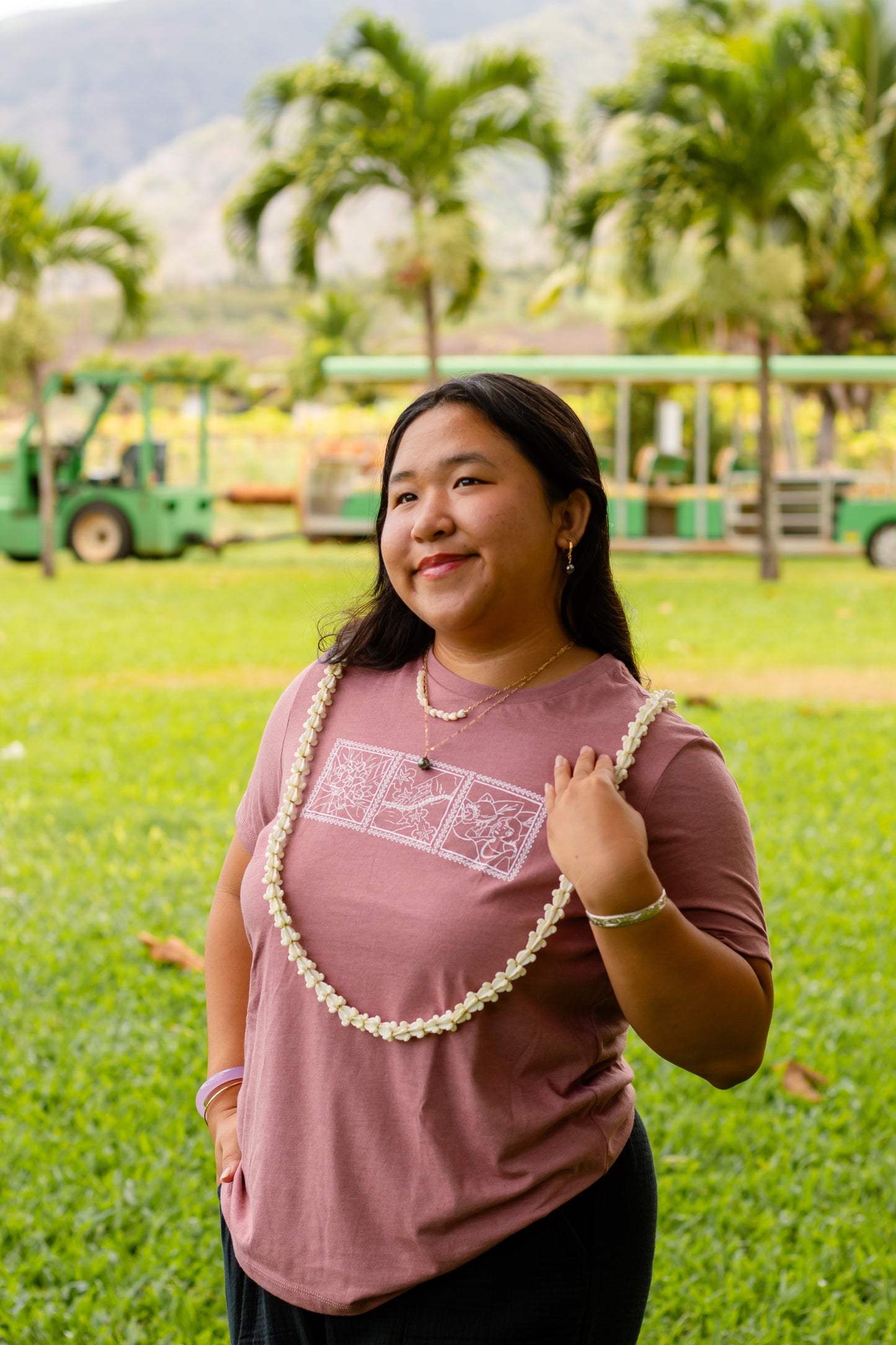 Lei of Love- Mauve Crown Flower Crewneck Graphic Tee