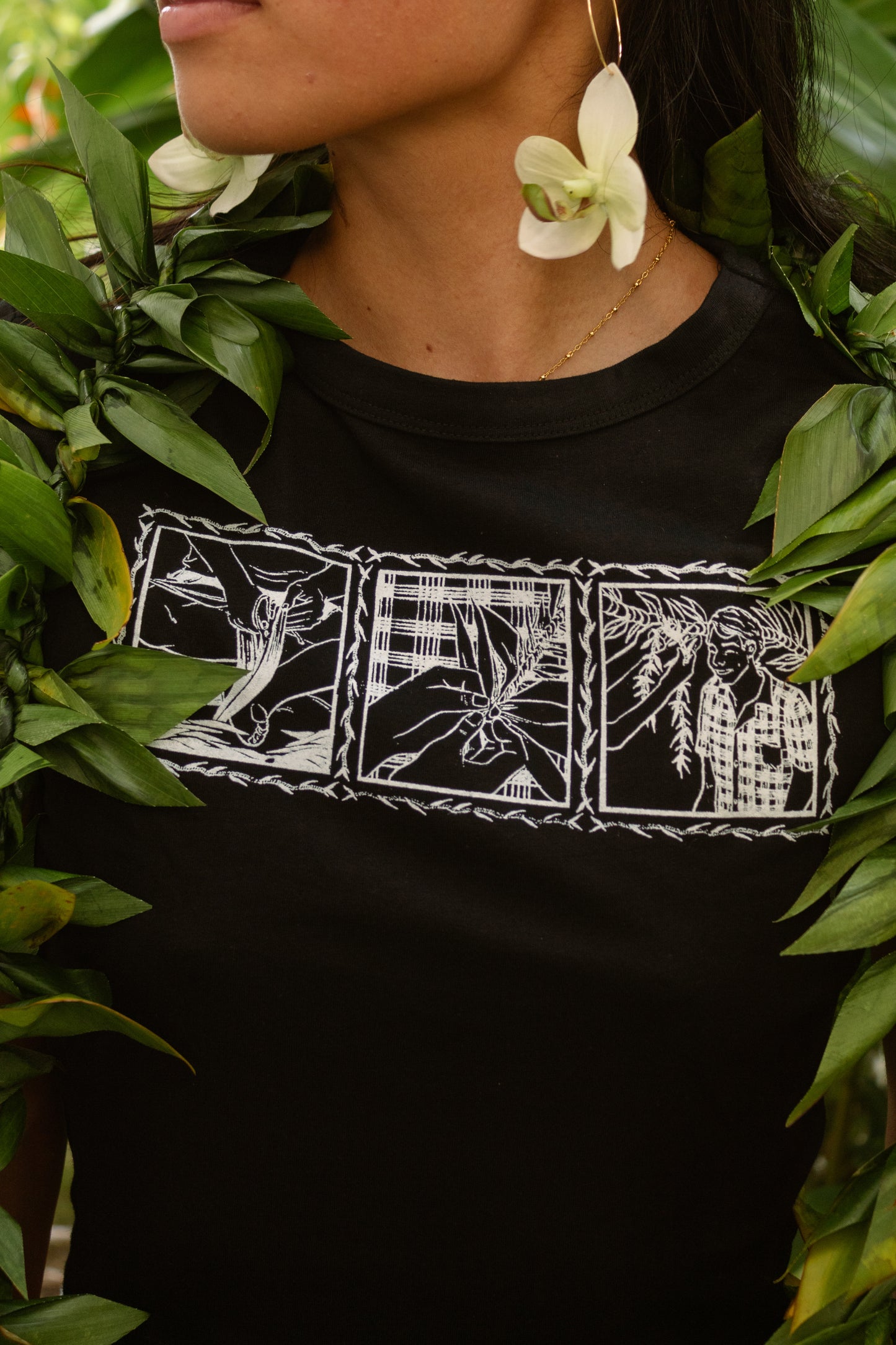 Lei of Love- Black Ti Leaf Cropped Baby Tee