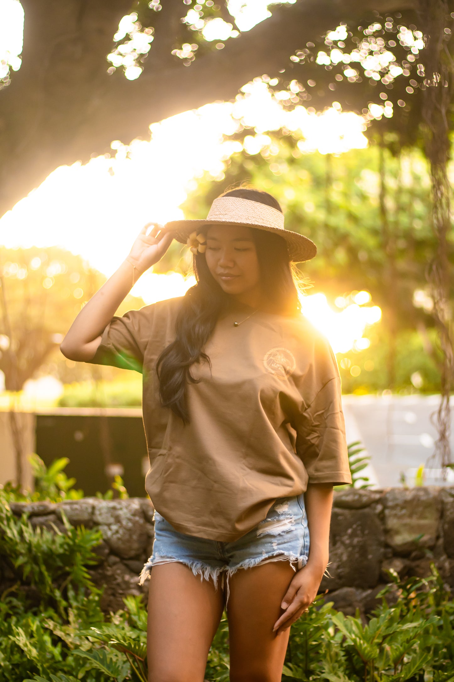 Da Pua Pickers- Brown Graphic Tee
